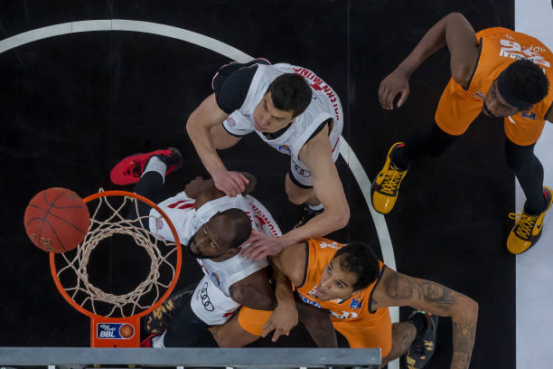 静坐抗议并 静坐抗议并