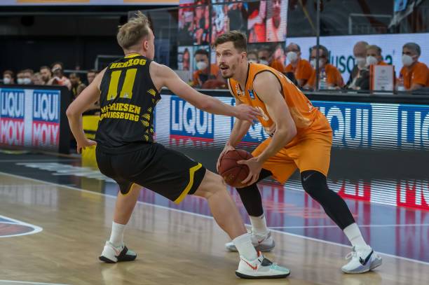 更融合了对 更融合了对